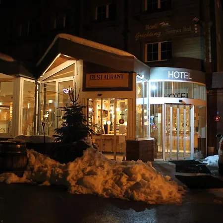 Grichting & Serviced Hotel 3*