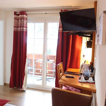 Hotel Grichting & Serviced 3*