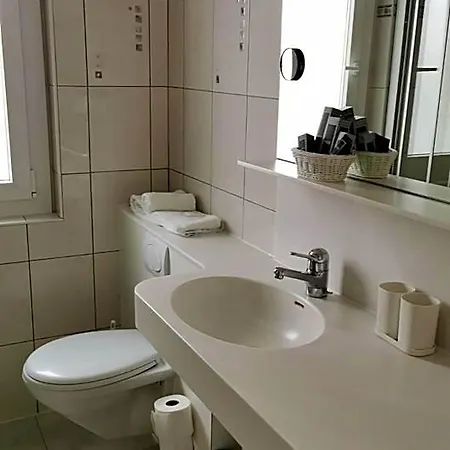 Grichting & Serviced ホテル