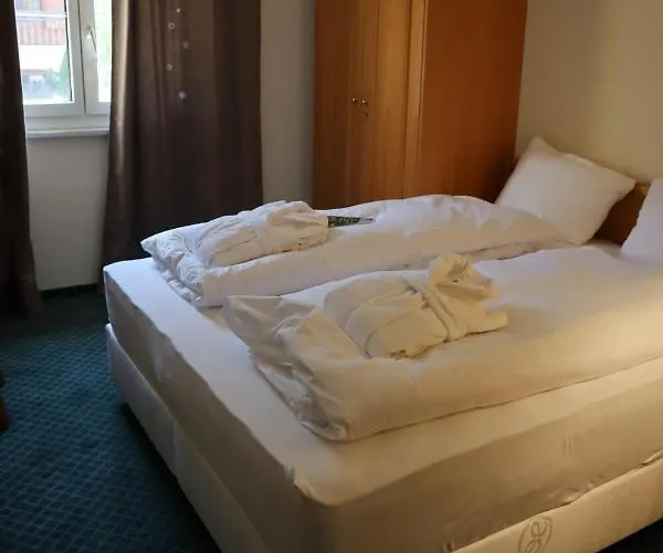 Grichting & Serviced 3*