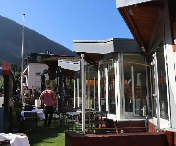 Grichting & Serviced 3*