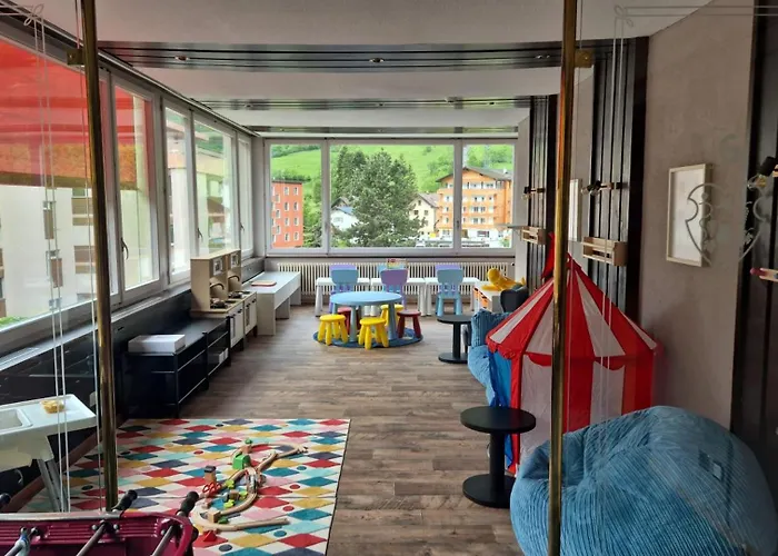 Hotel Grichting & Serviced