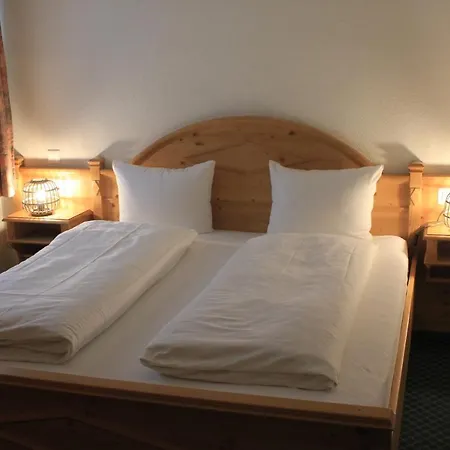 Grichting & Serviced Szálloda 3*