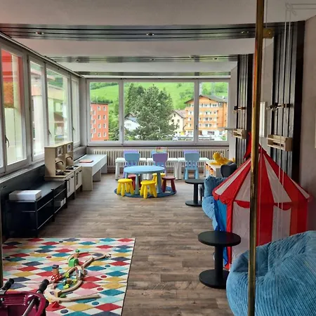 Otel Grichting & Serviced