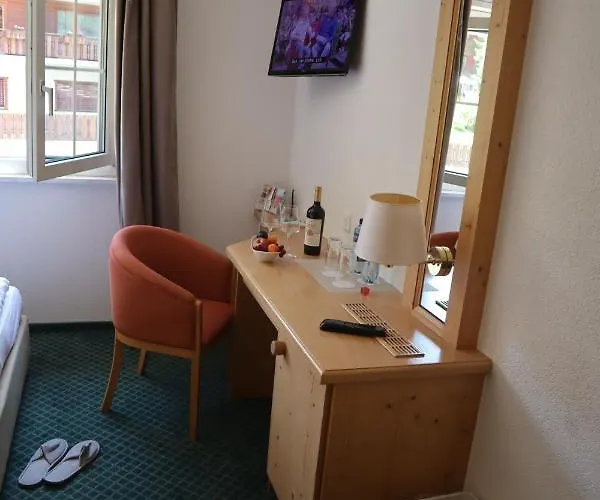 Grichting & Serviced Otel 3*