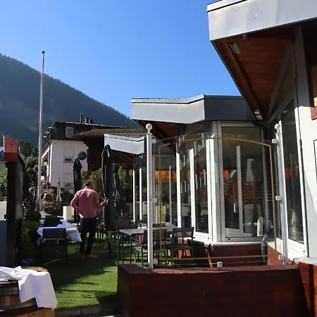 Grichting & Serviced 3*