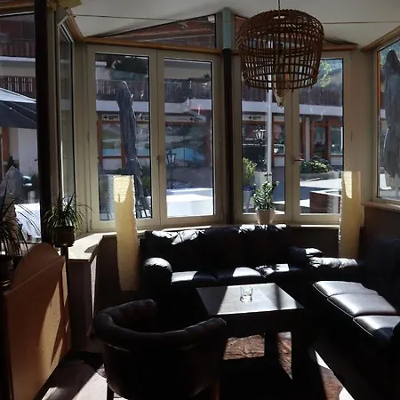 Grichting & Serviced 3*