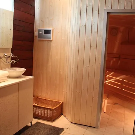 Grichting & Serviced Hotel 3*